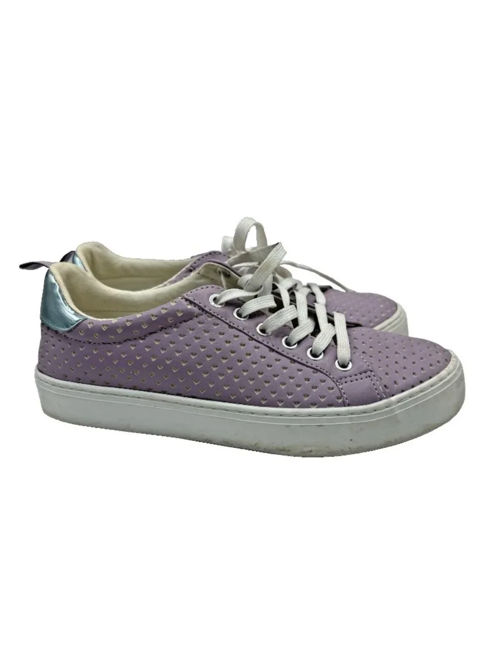 Old Navy Girls Shoes Sz 5 Perforated Lace Up Sneakers Purple Lilac Hearts Tennis